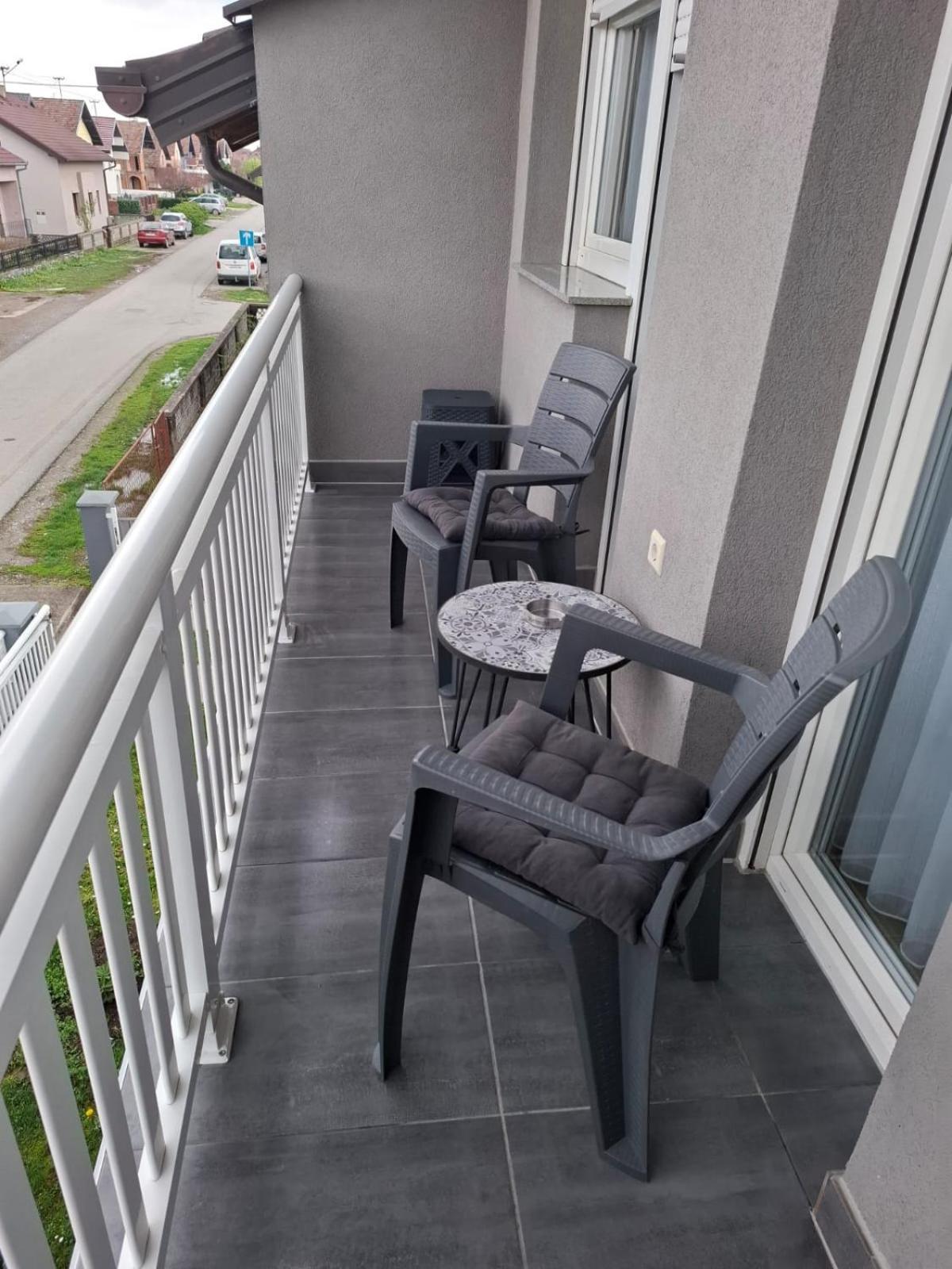 Apartman Sofia Zupanja Εξωτερικό φωτογραφία